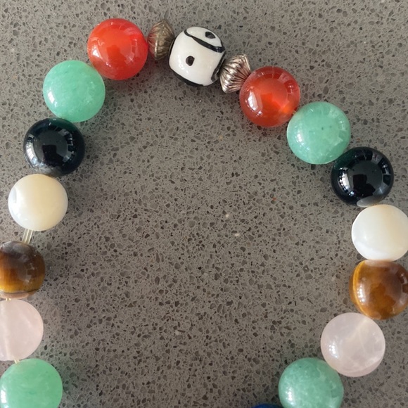 Multi- Stone Gemstone Crystal Beaded Stretch Bracelet - Picture 9 of 9